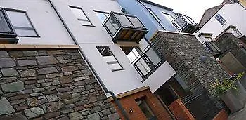 Апартаменти Your Cabot Mews