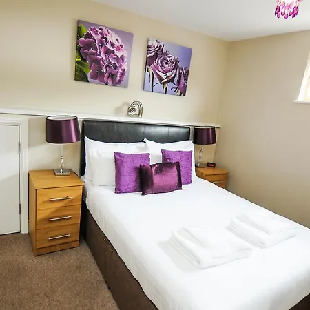 Your Cabot Mews Апартаменты